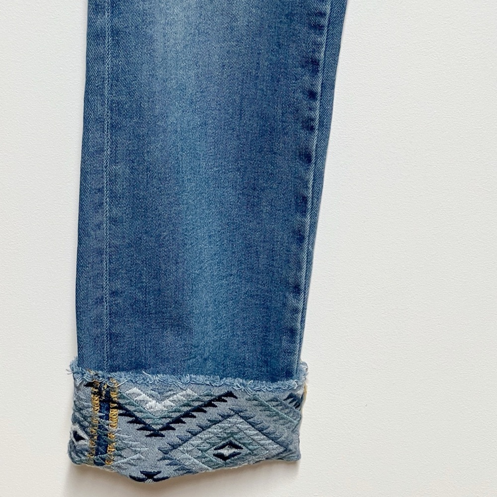 Driftwood "Colette" Straight Cropped Jeans with Embroidered Aztec cuff Sz 28 - Picture 3 of 5